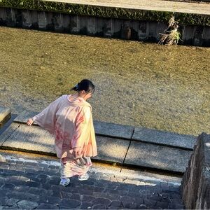 Meet your Posher, Ella